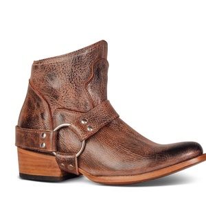 FREEBIRD by Steven Santiago boots rust size 10